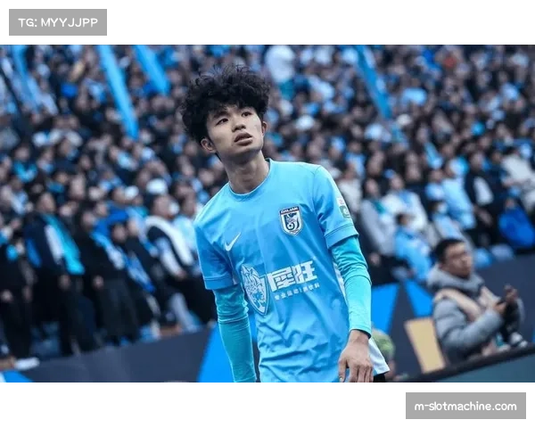 大连英博防守层次缺乏 由攻转守时漏洞明显